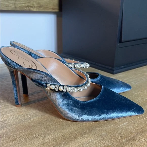 Sam Edelman Hyland Sapphire velvet with Embellished Strap - Picture 7 of 11